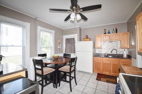 36 Maple Ter, West Springfield, MA 01089 photo 4
