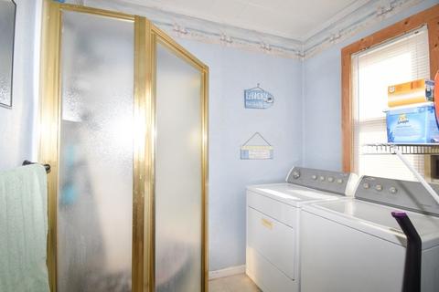 36 Maple Ter, West Springfield, MA 01089 photo 17