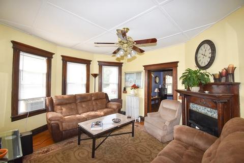 36 Maple Ter, West Springfield, MA 01089 photo 9