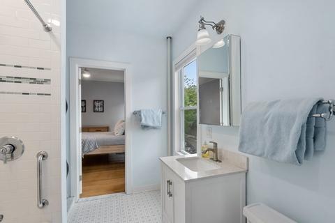 6 Hamilton Rd #2, Brookline, MA 02446 photo 14
