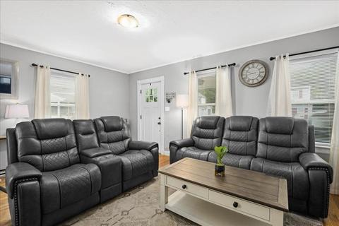 3 Greybert Ln, Worcester, MA 01602 photo 5