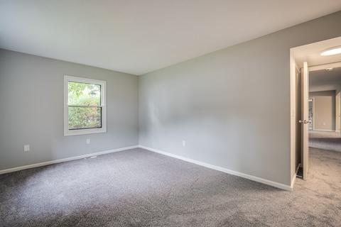 30 Halifax Ct #B, Springfield, MA 01108 photo 17