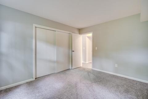 30 Halifax Ct #B, Springfield, MA 01108 photo 15