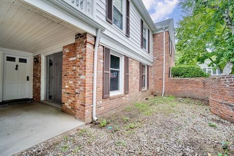 30 Halifax Ct #B, Springfield, MA 01108 photo 5