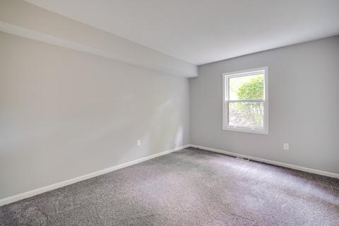 30 Halifax Ct #B, Springfield, MA 01108 photo 14