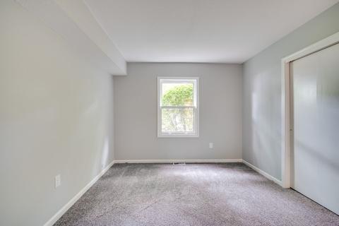 30 Halifax Ct #B, Springfield, MA 01108 photo 16