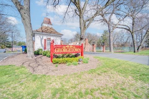 30 Halifax Ct #B, Springfield, MA 01108 photo 1