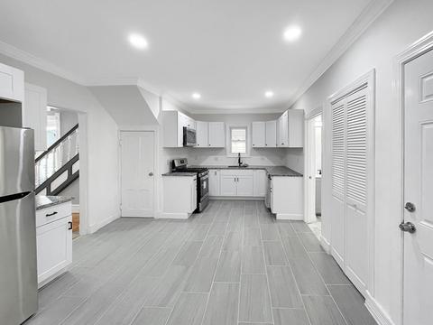 163 Bowles St, Springfield, MA 01109 photo 1