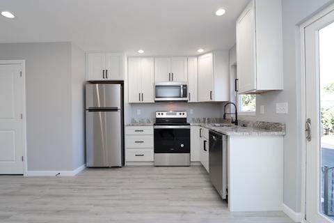 46-48 Ladd St, Springfield, MA 01109 photo 3