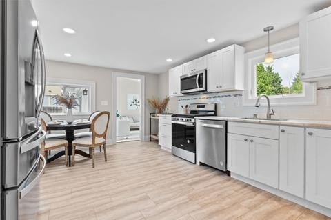66 Poplar St, Danvers, MA 01923 photo 13