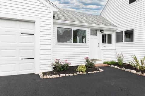 66 Poplar St, Danvers, MA 01923 photo 3