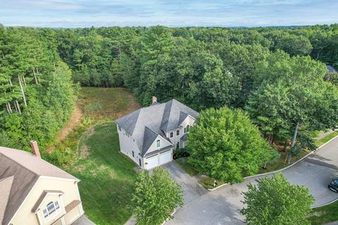 11 Pondview Ln, Reading, MA 01867 photo 3