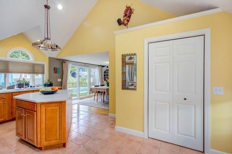22 Maple St, Hudson, MA 01749 photo 11