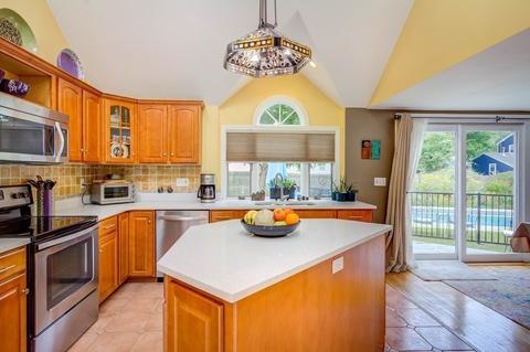 22 Maple St, Hudson, MA 01749 photo 8