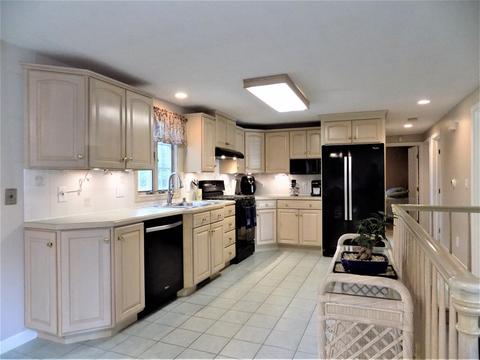 13 Delano Dr, Springfield, MA 01129 photo 19
