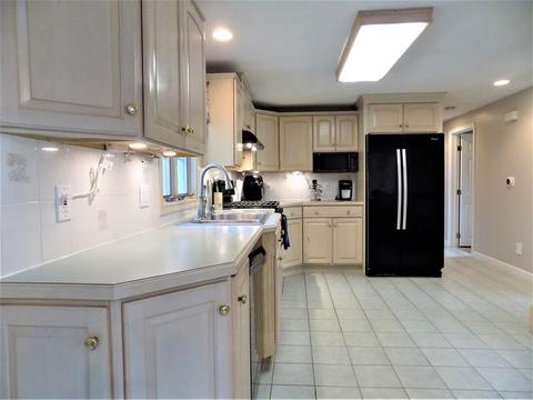 13 Delano Dr, Springfield, MA 01129 photo 20