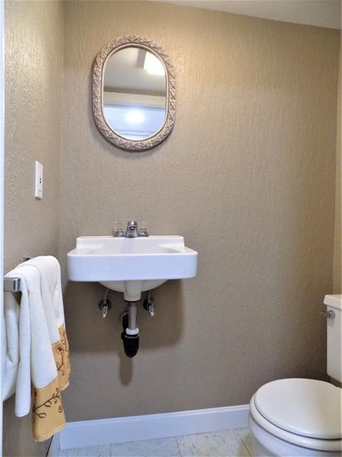 13 Delano Dr, Springfield, MA 01129 photo 36