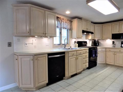 13 Delano Dr, Springfield, MA 01129 photo 22