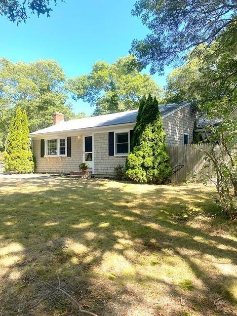 423 Bishops Ter, Barnstable, MA 02601 photo 2