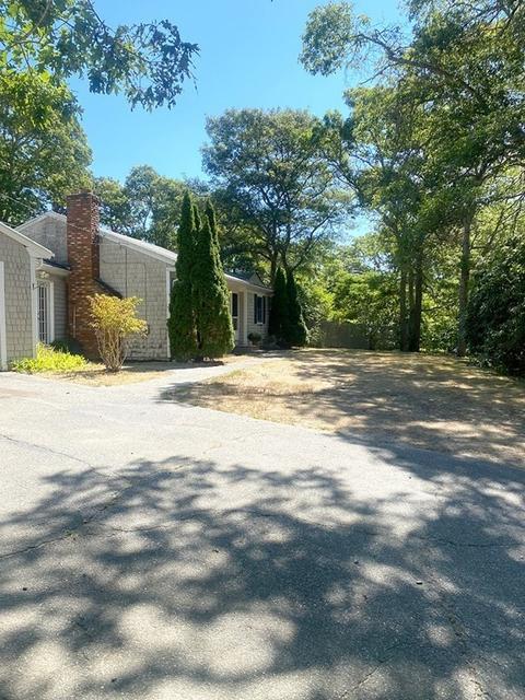 423 Bishops Ter, Barnstable, MA 02601 photo 3