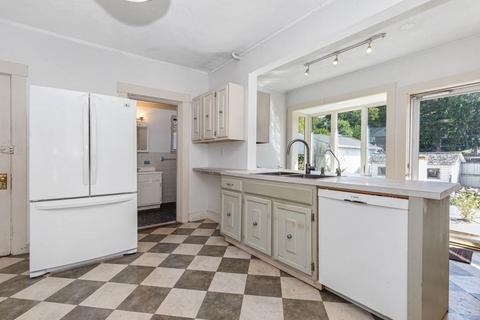 13 Trask St, Gloucester, MA 01930 photo 24