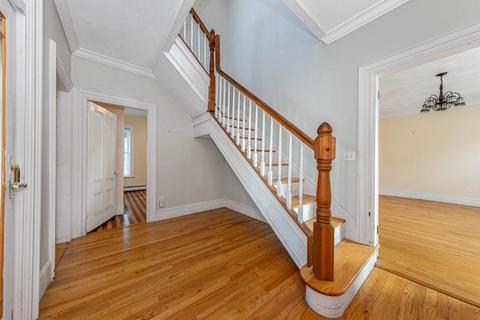 13 Trask St, Gloucester, MA 01930 photo 7