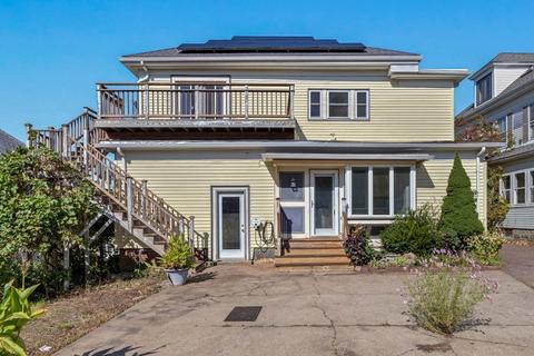 13 Trask St, Gloucester, MA 01930 photo 3