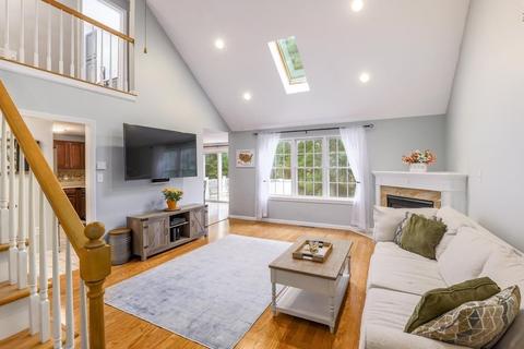 16 Millers Way #A, Sutton, MA 01590 photo 1