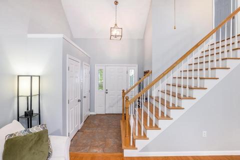16 Millers Way #A, Sutton, MA 01590 photo 2