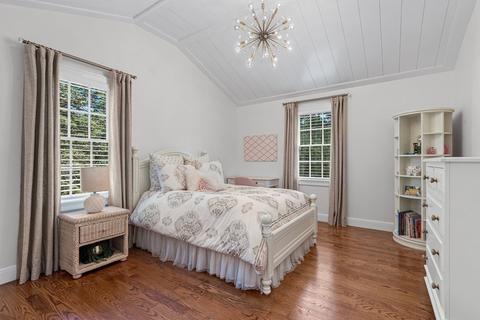 34 Willow Rd, Wellesley, MA 02482 photo 16