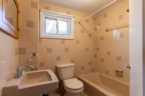 378 Walter St, Fall River, MA 02724 photo 20