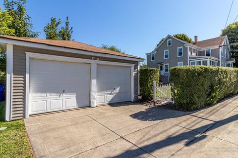 378 Walter St, Fall River, MA 02724 photo 6