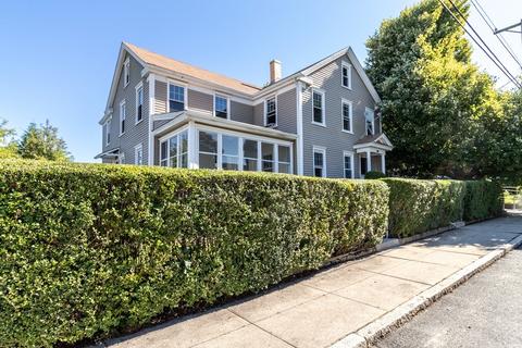 378 Walter St, Fall River, MA 02724 photo 3