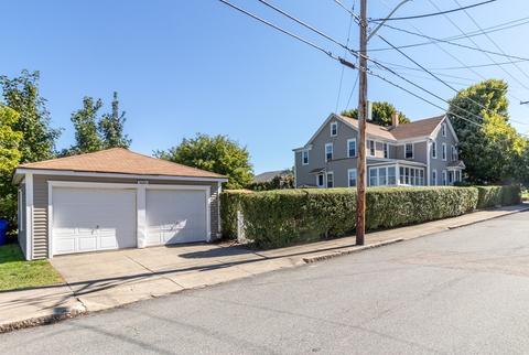 378 Walter St, Fall River, MA 02724 photo 2