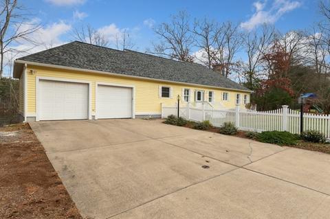 160 Eric Dr, Uxbridge, MA 01569 photo 3