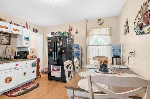 64 Euclid Ave, Springfield, MA 01108 photo 32