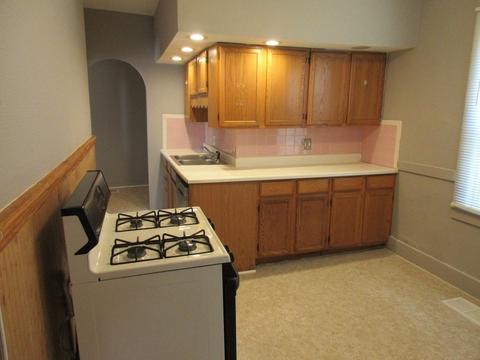 560 Union St, Springfield, MA 01109 photo 3