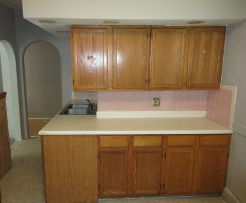 560 Union St, Springfield, MA 01109 photo 4
