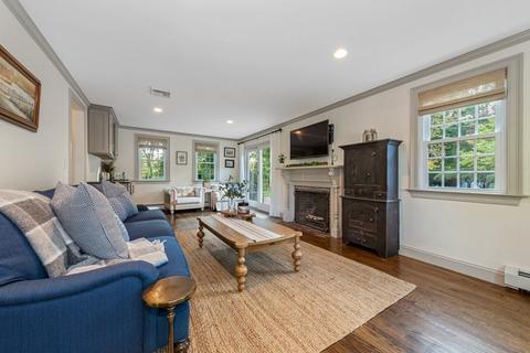 22 Dean Rd, Reading, MA 01867 photo 4