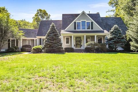 4 Lamb Ln, Canton, MA 02021 photo 1