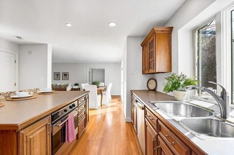 4 Lamb Ln, Canton, MA 02021 photo 4