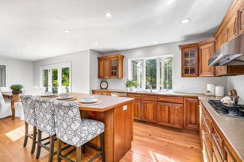 4 Lamb Ln, Canton, MA 02021 photo 3