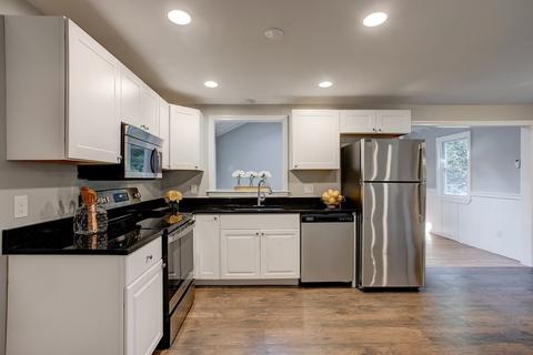 31 Eisenhower Dr, Norton, MA 02766 photo 4