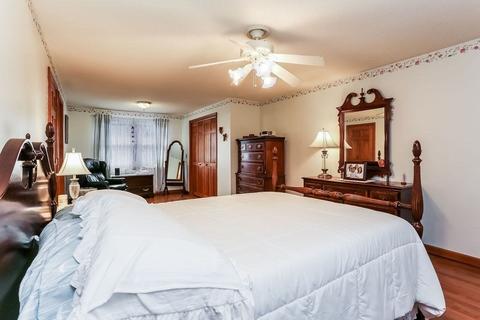 96 Wheeler Ave, Springfield, MA 01118 photo 25