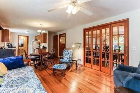 96 Wheeler Ave, Springfield, MA 01118 photo 12
