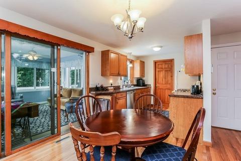 96 Wheeler Ave, Springfield, MA 01118 photo 6
