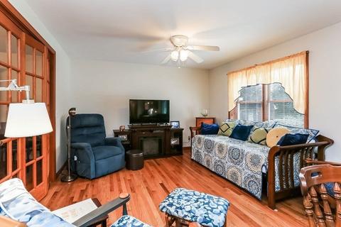 96 Wheeler Ave, Springfield, MA 01118 photo 10
