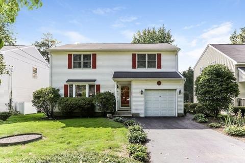 96 Wheeler Ave, Springfield, MA 01118 photo 1