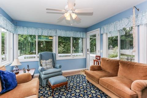 96 Wheeler Ave, Springfield, MA 01118 photo 16