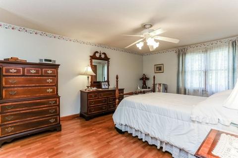 96 Wheeler Ave, Springfield, MA 01118 photo 22